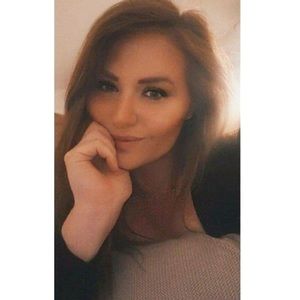 Meet your Posher, Jenna